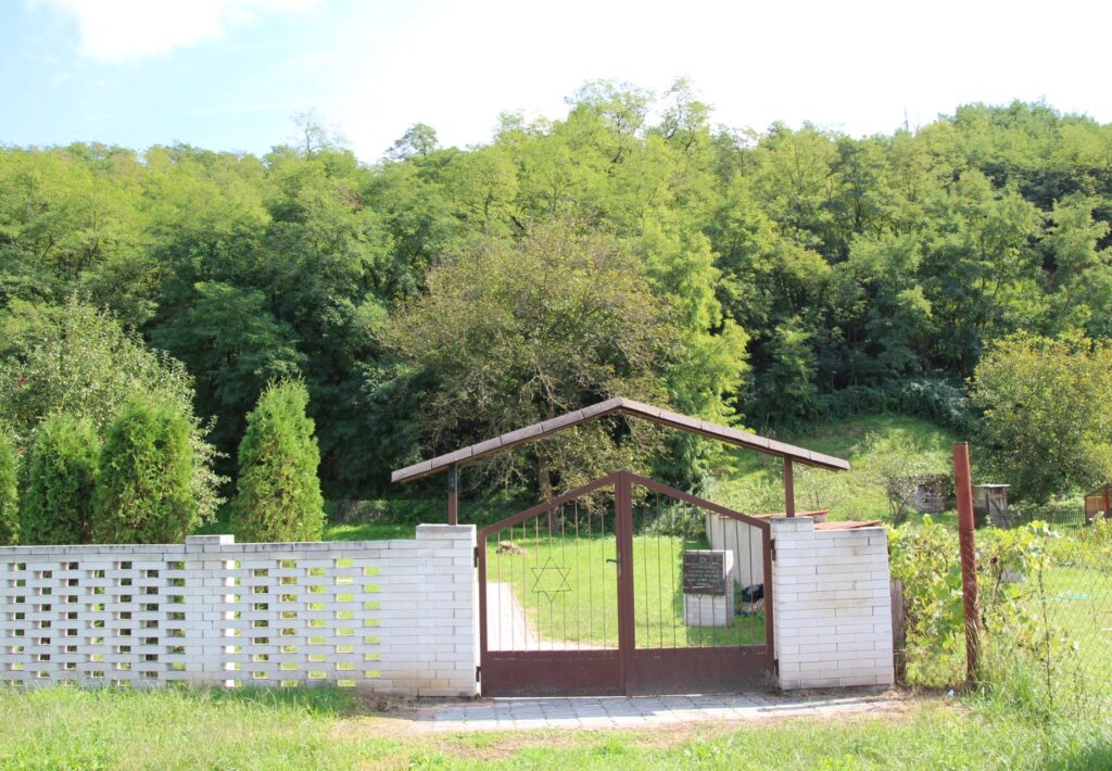 fulek-zsido-temeto (2)