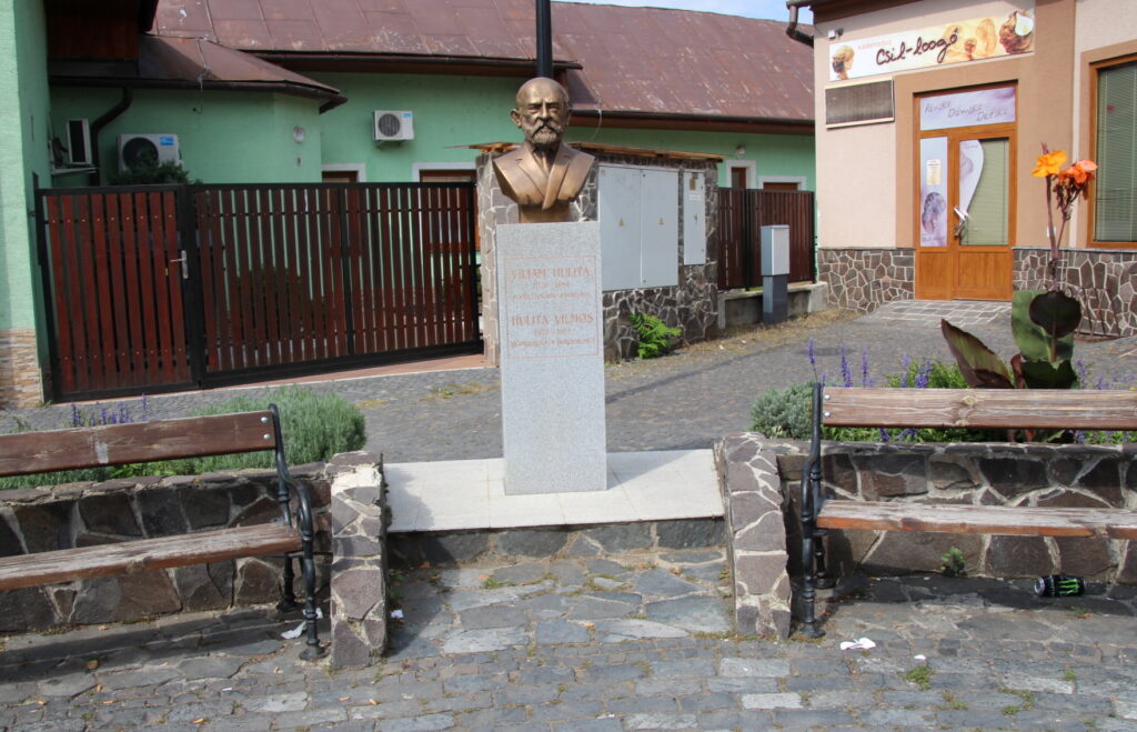 fulek-hulita-vilmos-szobra (6)