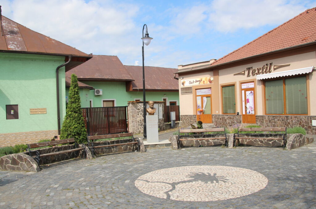 fulek-hulita-vilmos-szobra (5)