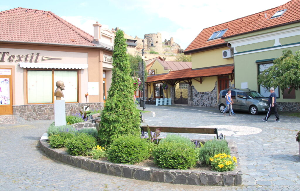 fulek-hulita-vilmos-szobra (3)