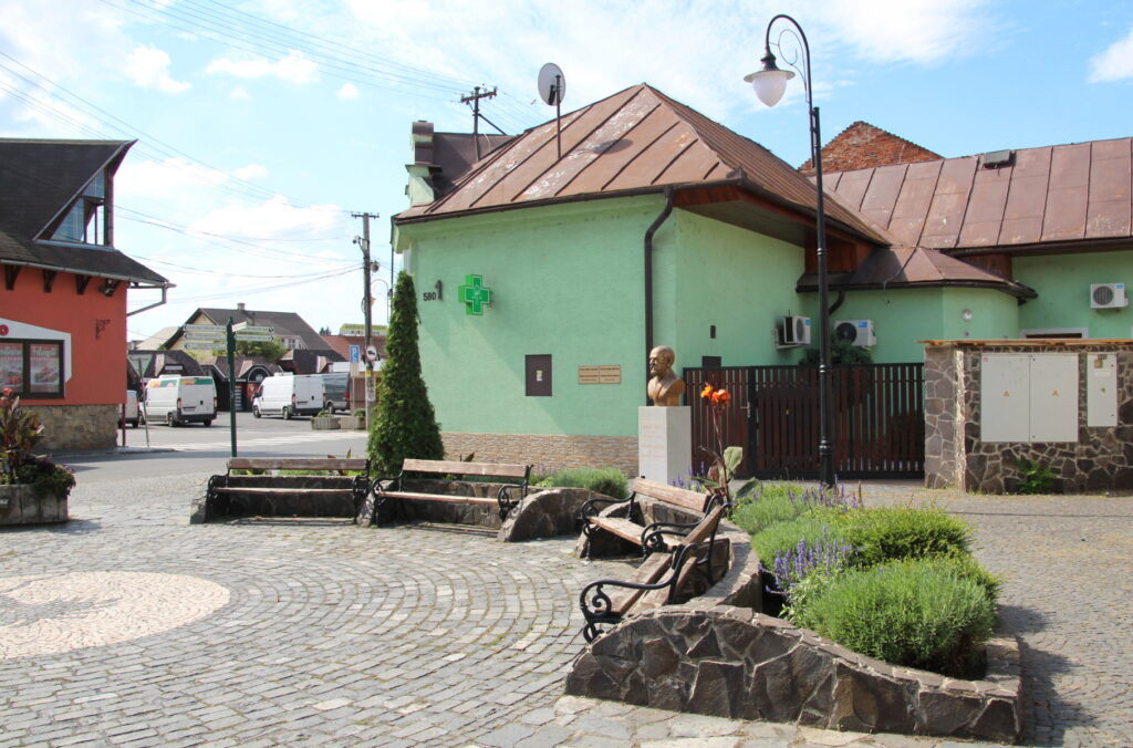 fulek-hulita-vilmos-szobra (2)