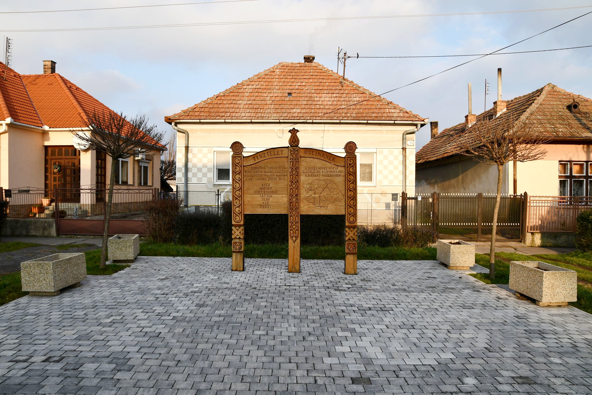 Batorkeszi_Keszi_emlektabla (1)