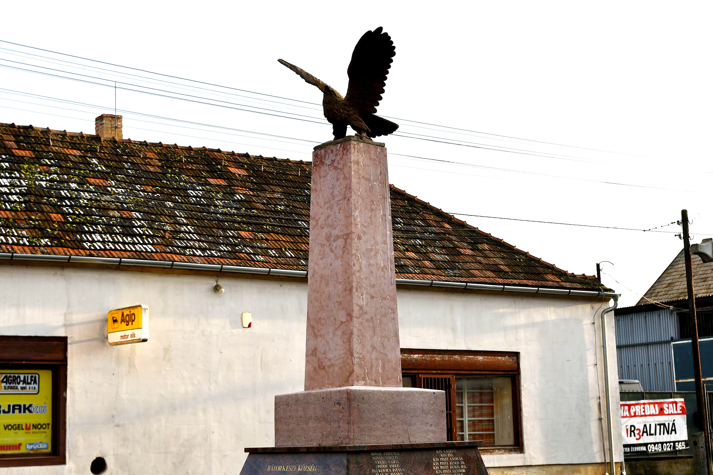 Batorkeszi_1_VH_emlekmu (1)