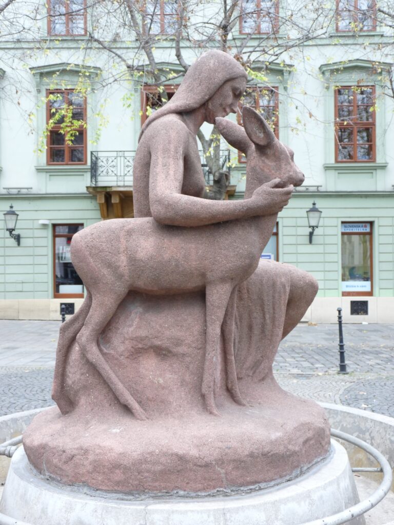 pozsonyi-nimfa-es-oz-szokokut (4)