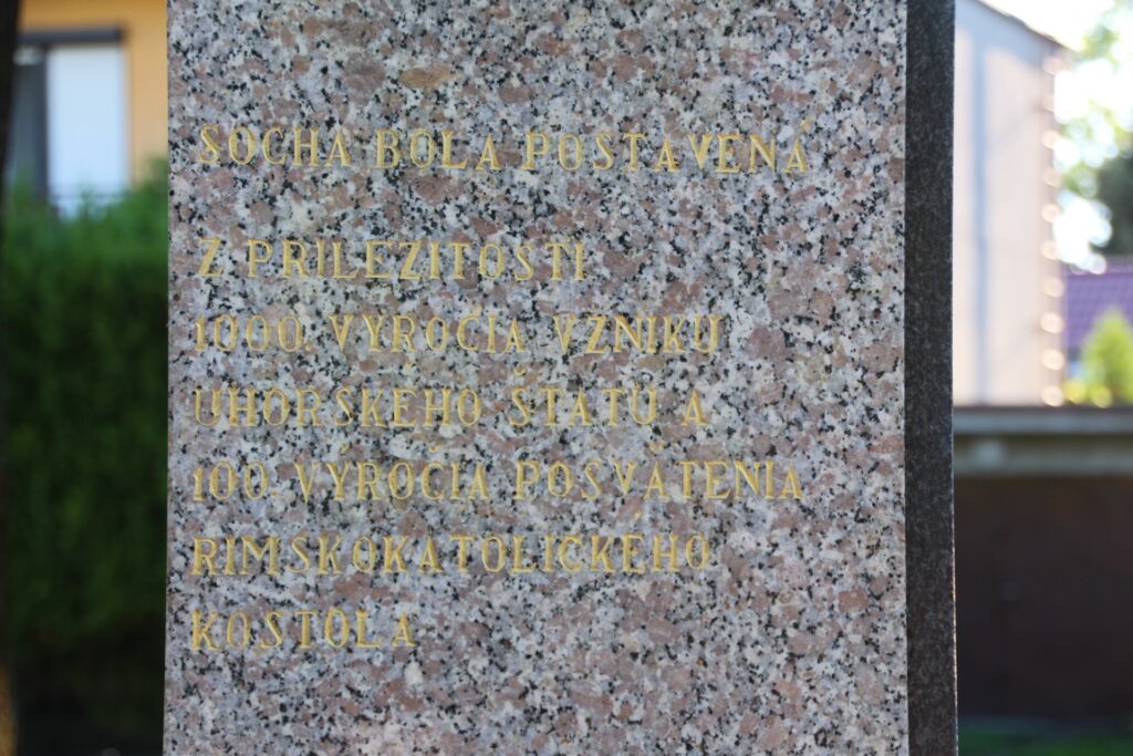 Szent István király szobra