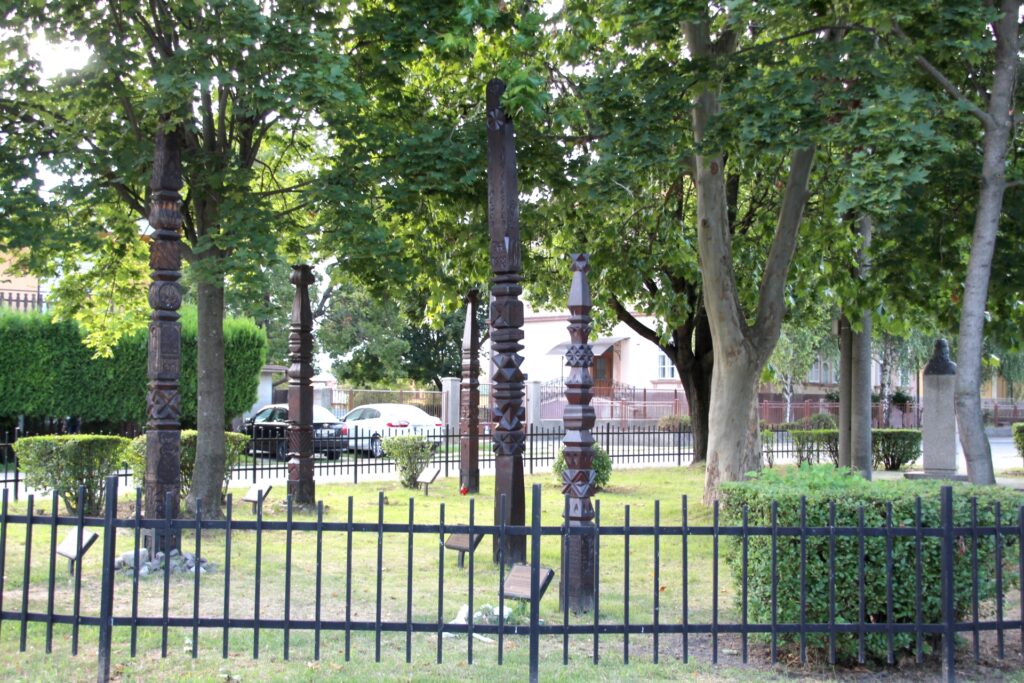 Történelmi emlékpark - A honfoglalás 1100. évfordulójának kopjafája