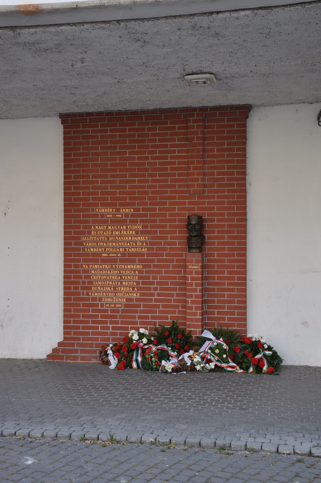 Vámbéry Ármin mellszobra