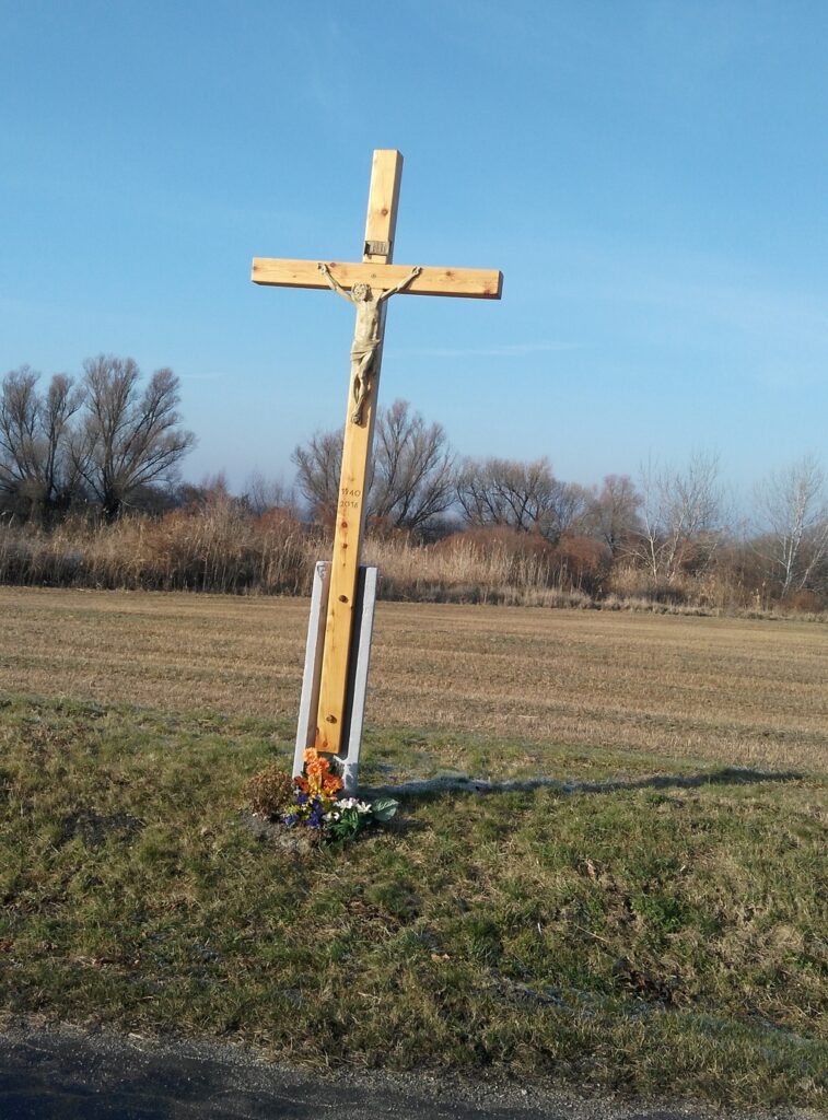 Nagymegyeri útmenti kereszt