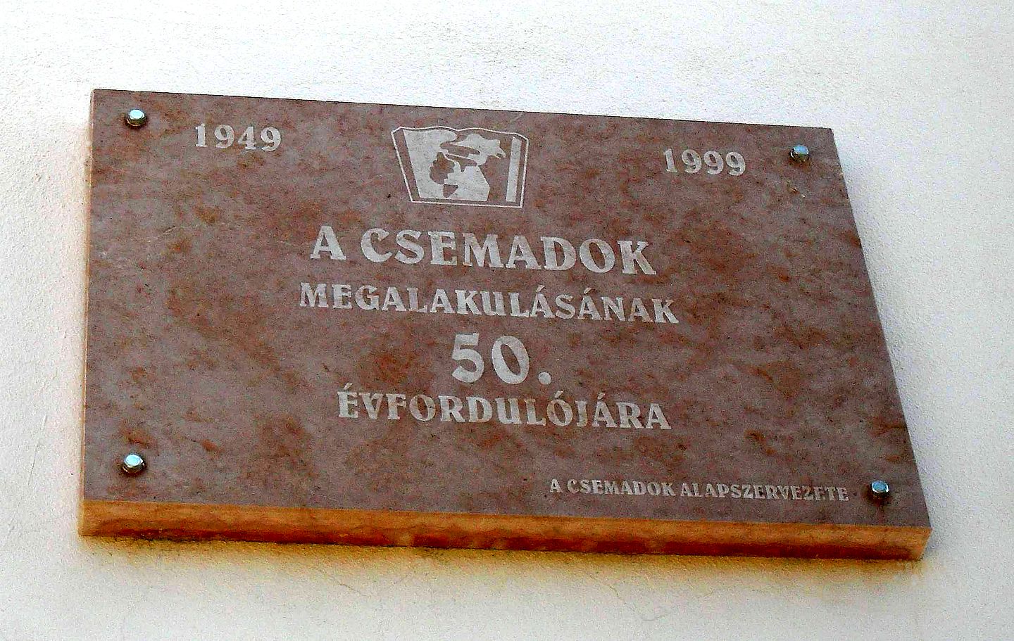 A Csemadok megalakulásának emléktáblája