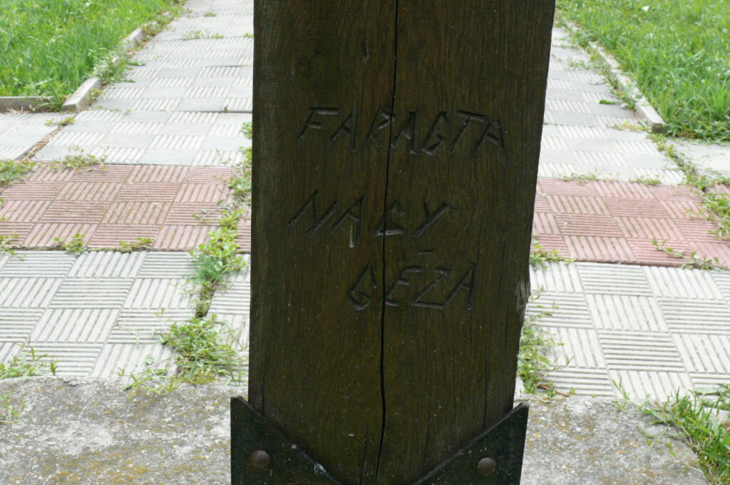 A szapi  Milleniumi kopjafa