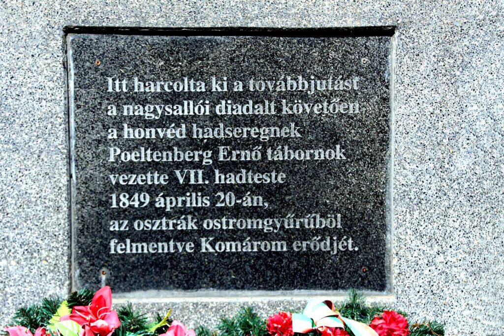 A köbölkúti csata emlékműve