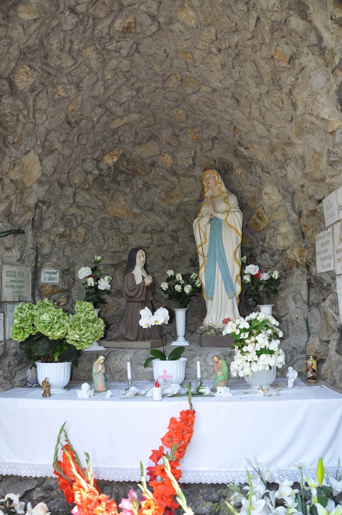 Lourdes-i barlang