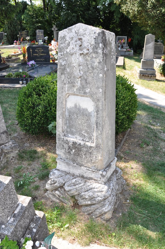 A kisudvarnoki temető régi sírjelei