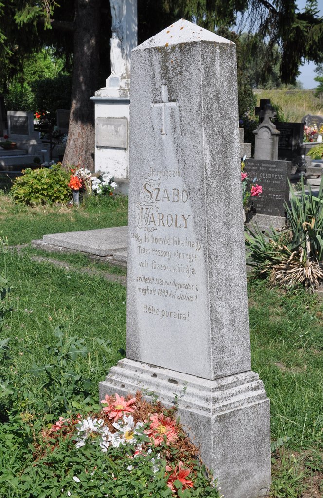 Szabó Károly 1848/49-es honvéd főhadnagy és Pozsony vármegye főszolgabírájának sírja