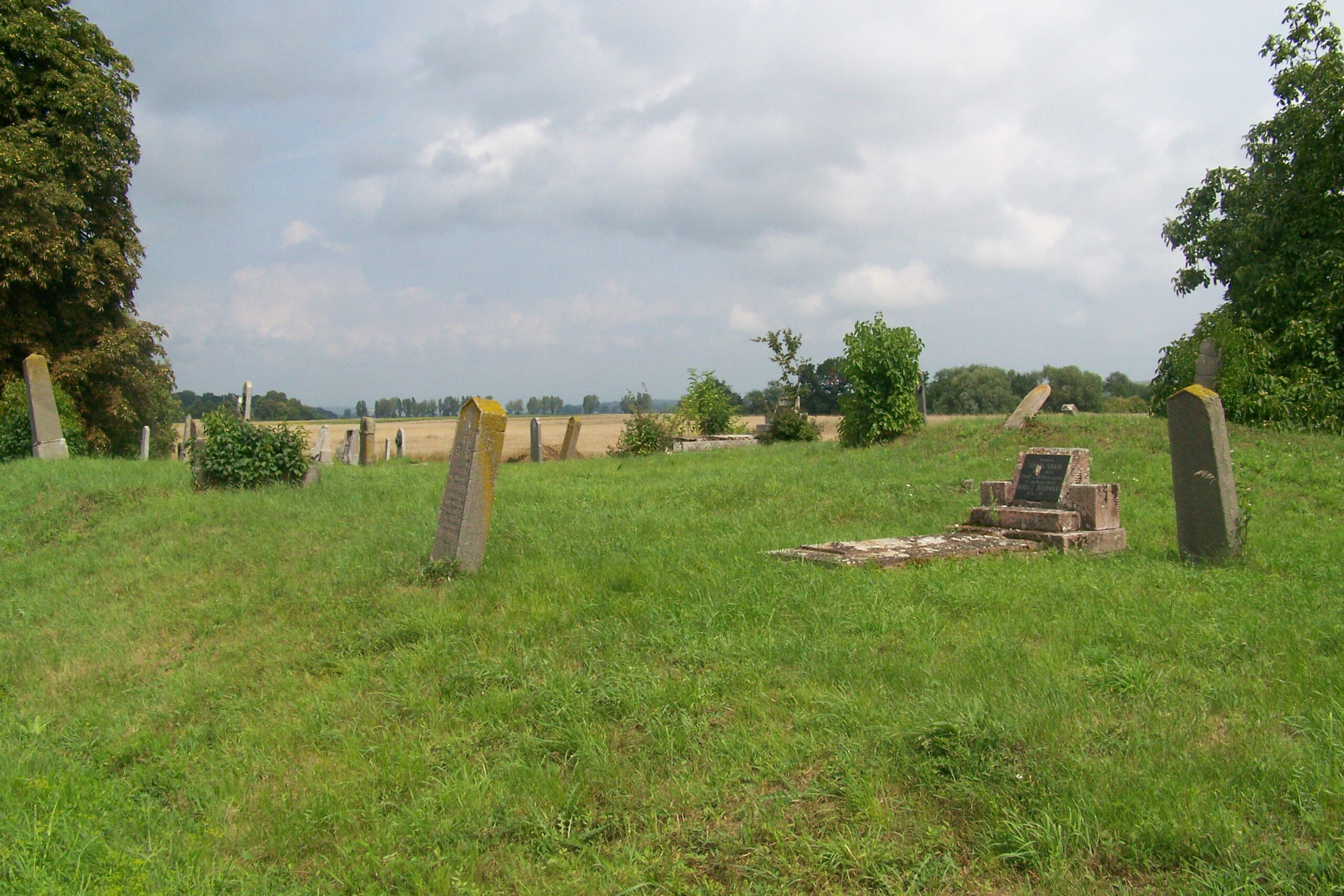 A régi nagypeszeki temető