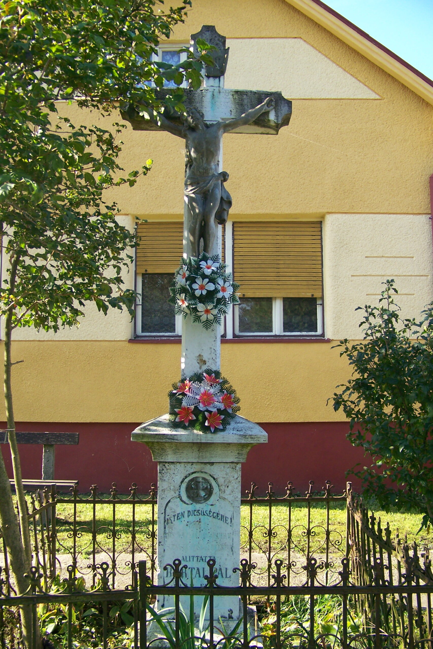 Az ipolyviski Bartal-kereszt