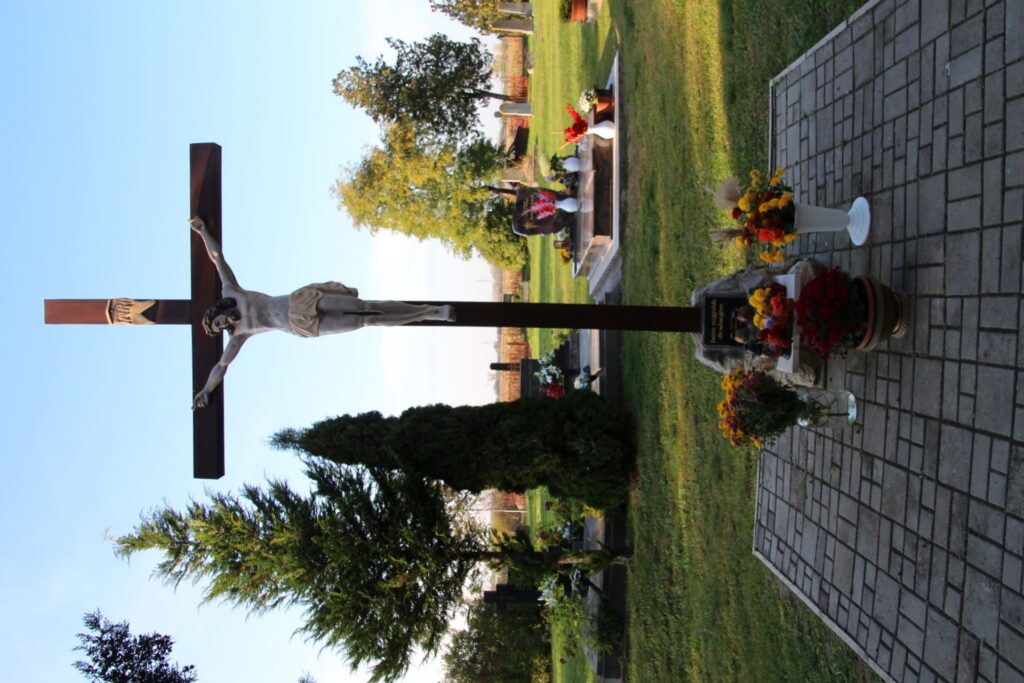 A padányi temető nagykeresztje