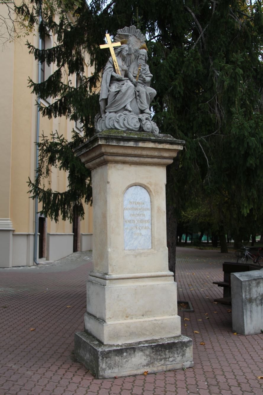 Szentháromság-szobor