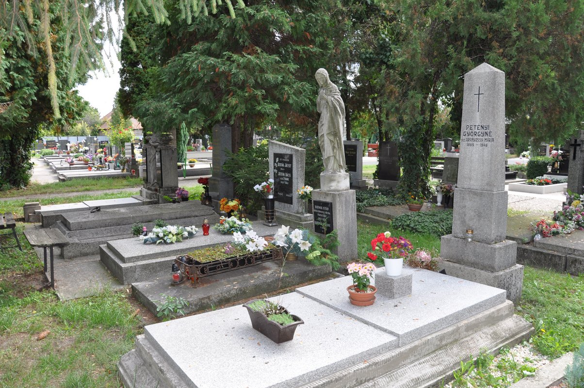 Bartosik István főjegyző sírja