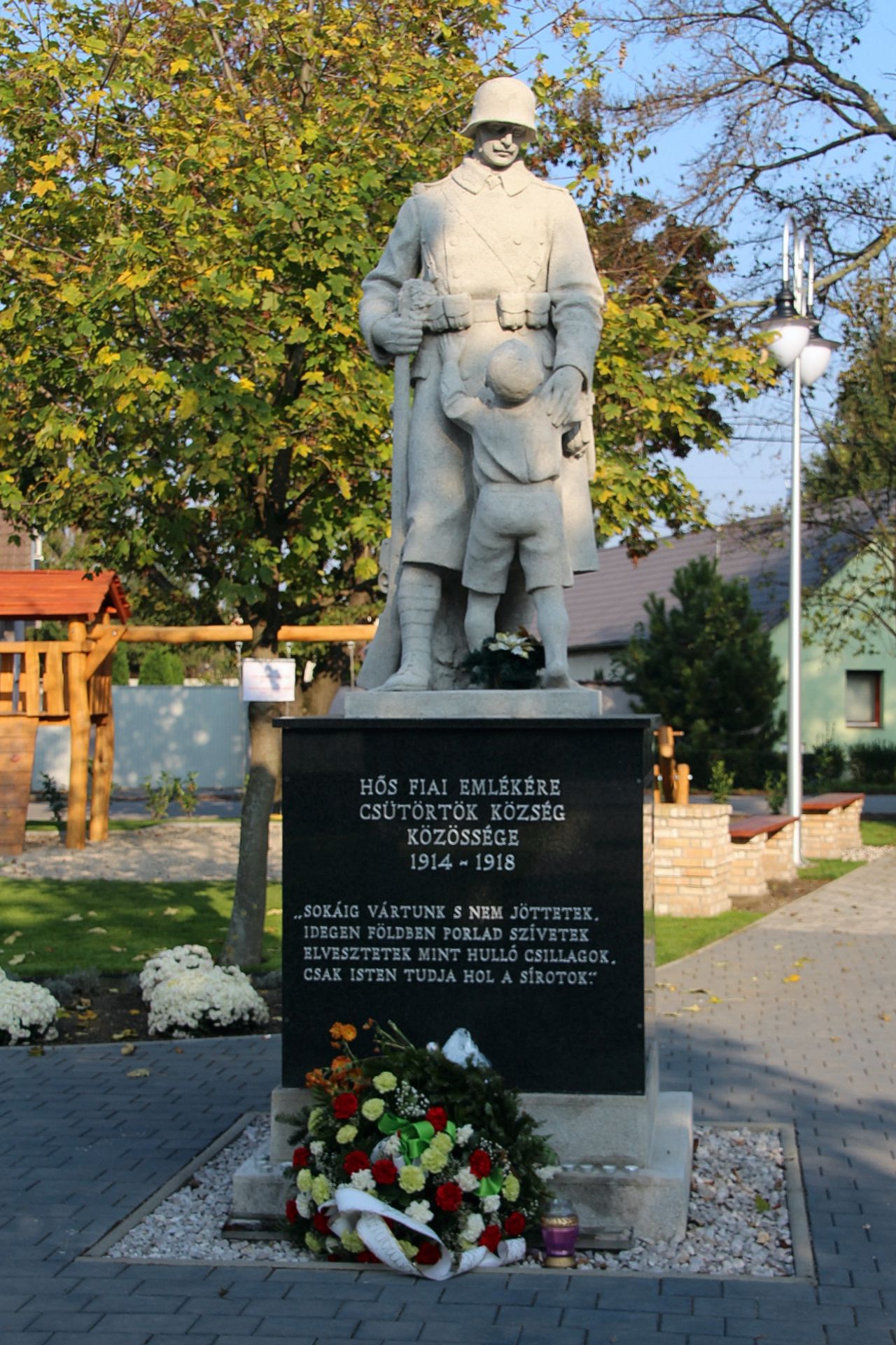 Az 1. világháború hőseinek emlékműve
