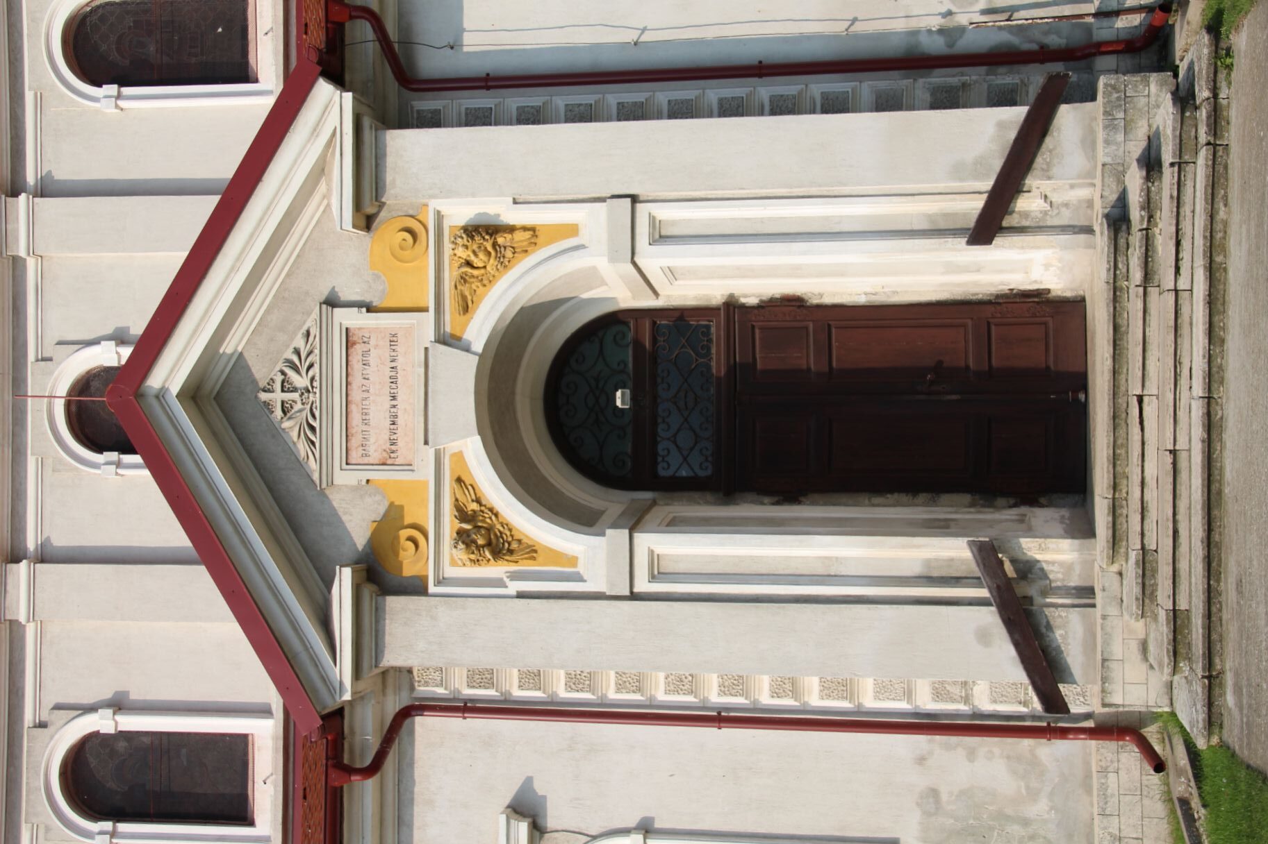 A Szent Kereszt Felmagasztalására szentelt római katolikus templom