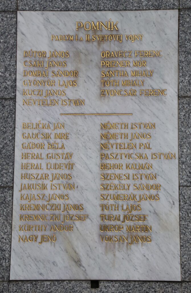 Az 1. és 2. világháborúban elesettek emlékműve