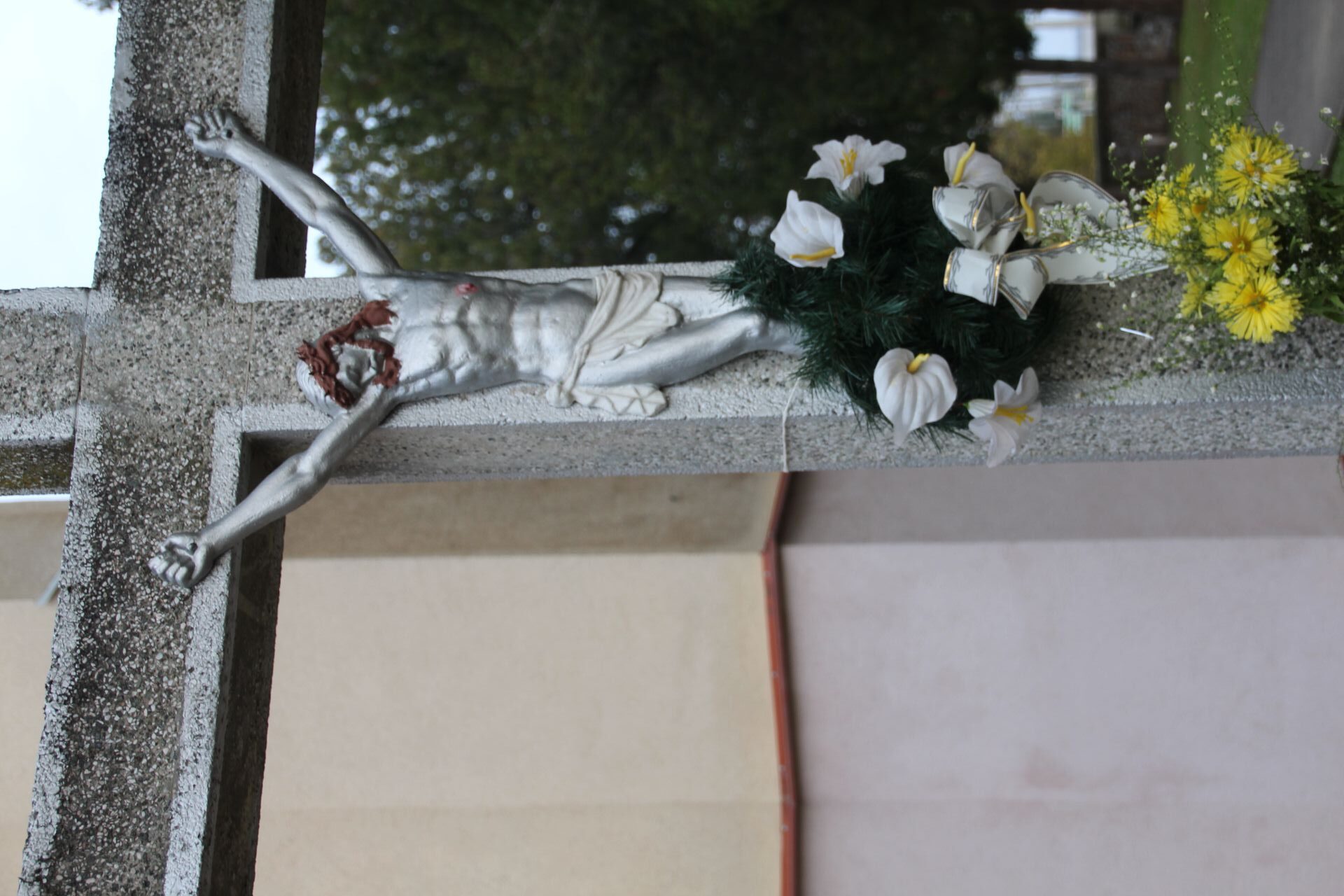 Templomkerti kőkereszt