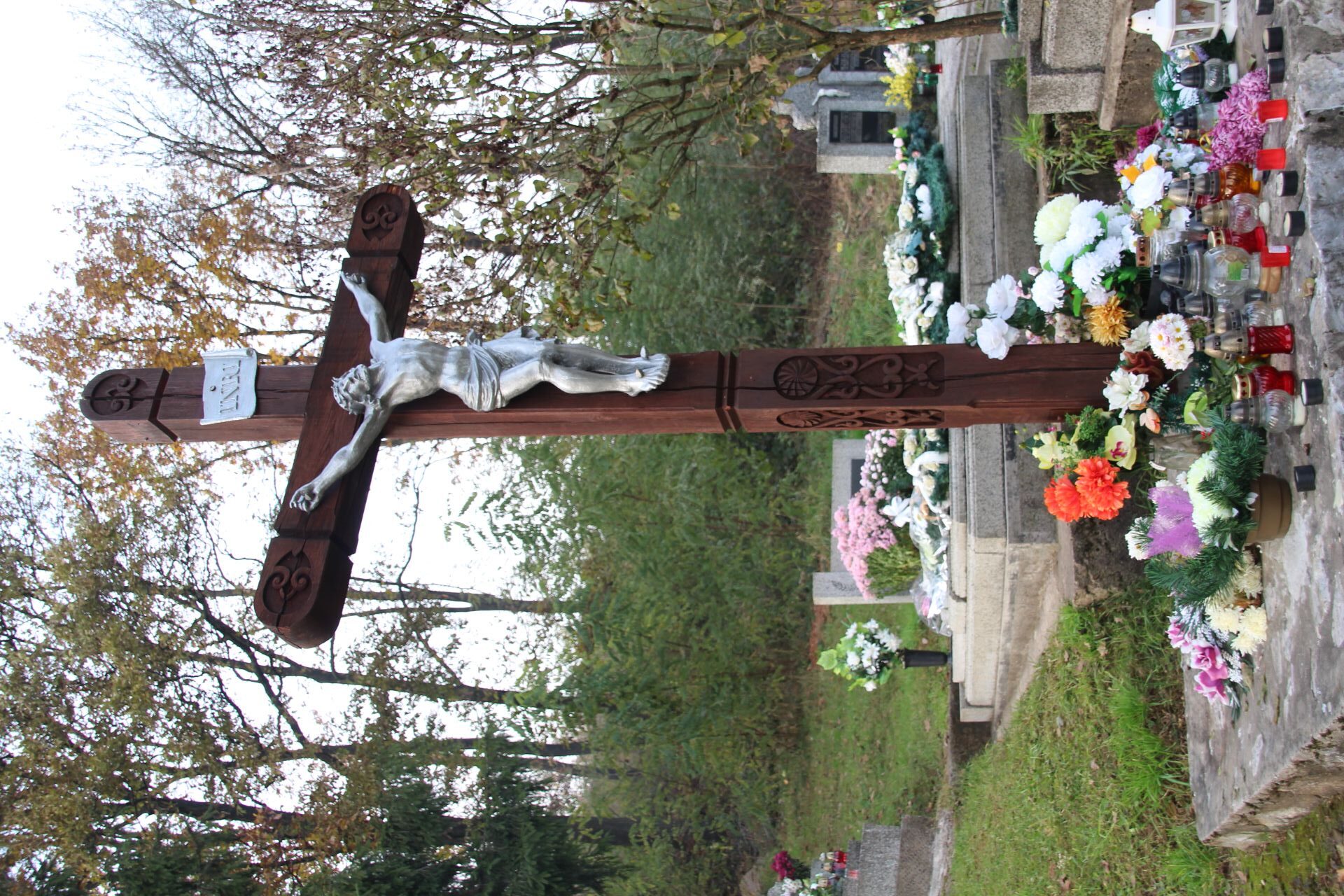 Temetői nagykereszt