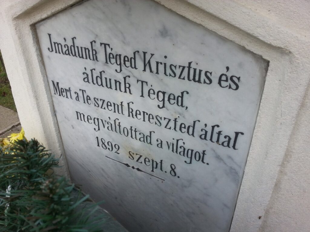 A bősi temető nagykeresztje