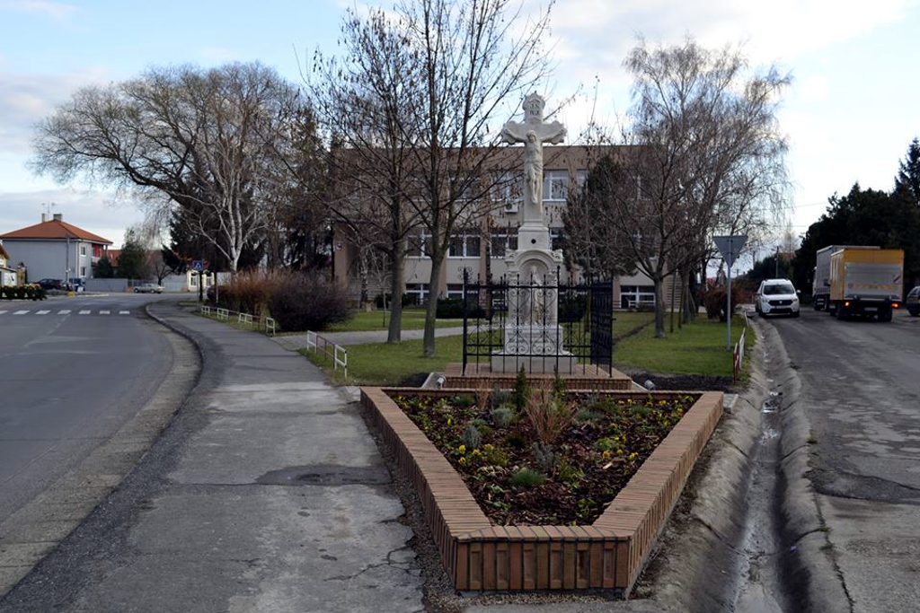 Fehér kereszt (Fehér kép)