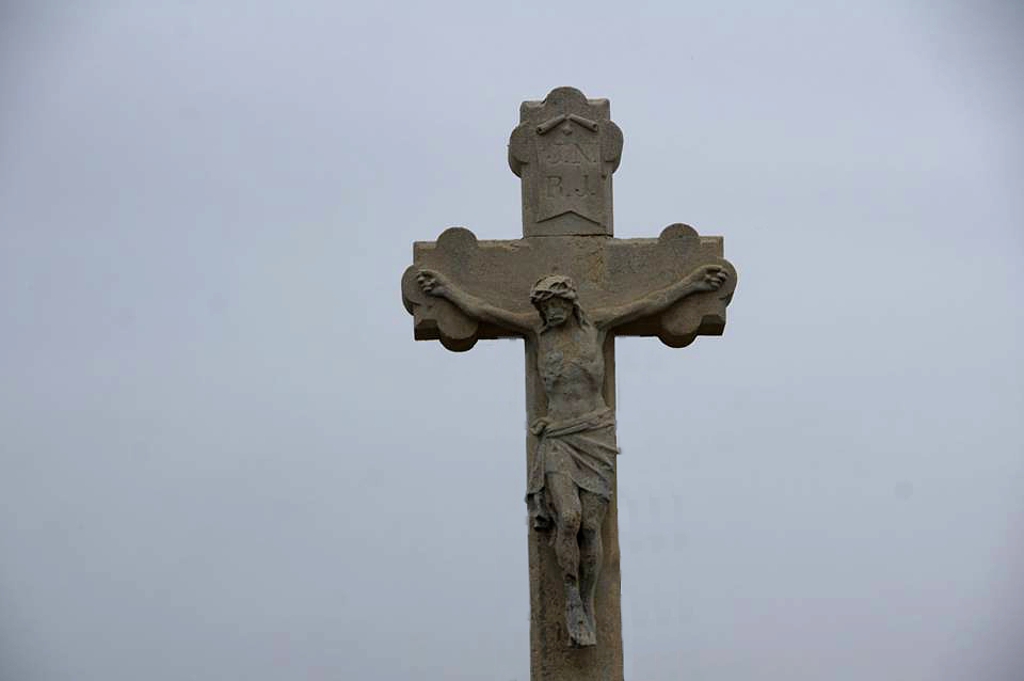 Fehér kereszt (Fehér kép)