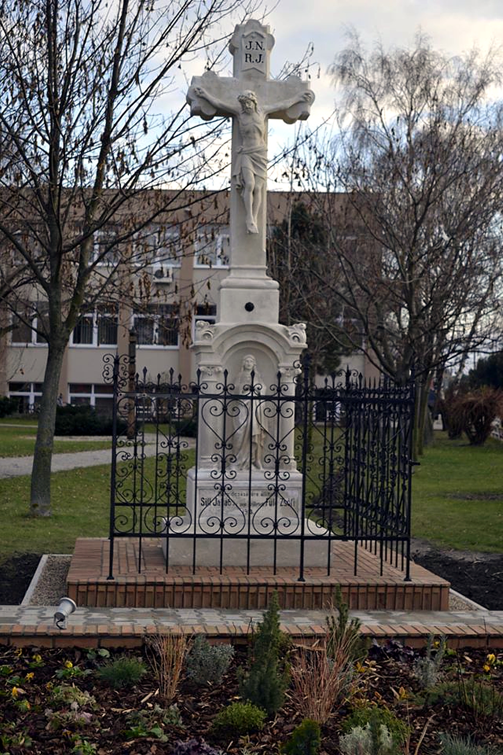 Fehér kereszt (Fehér kép)