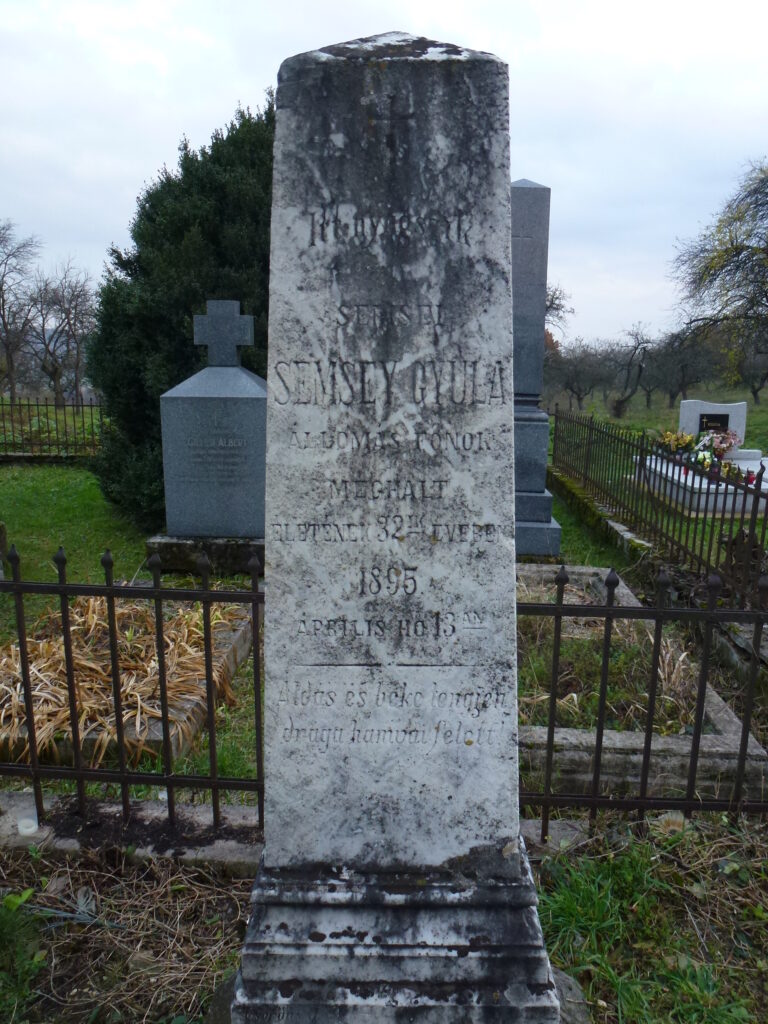 Zichy család sírjai Divényben