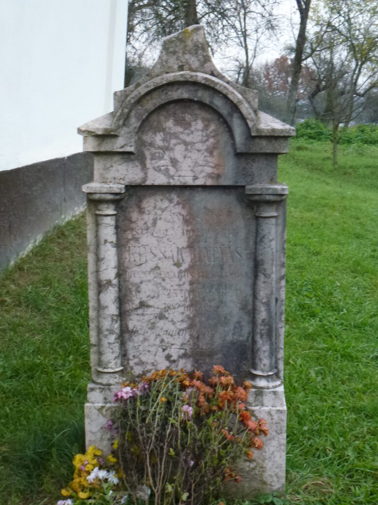 Zichy család sírjai Divényben