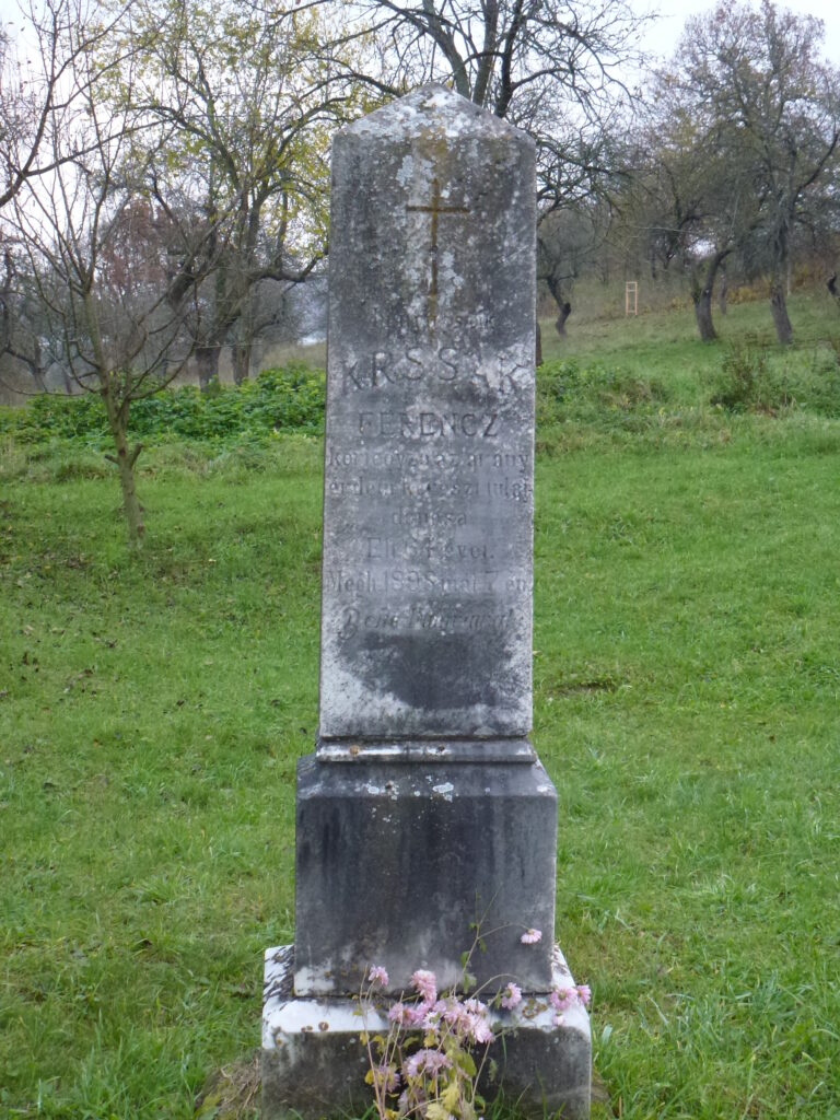 Zichy család sírjai Divényben