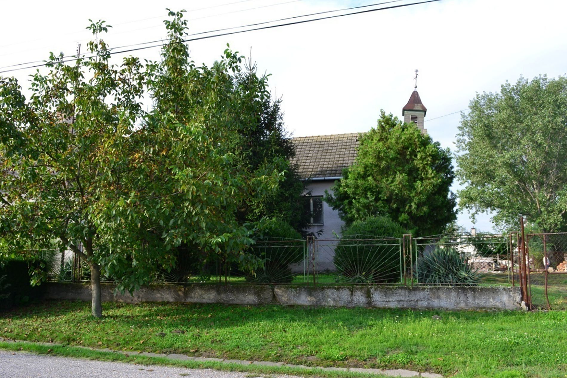 Evangélikus imaház és paplak