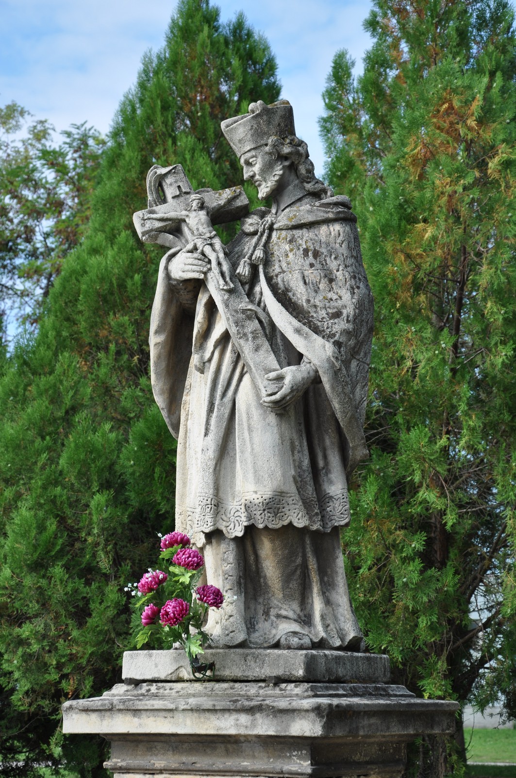 A nagyszarvai Nepomuki Szent János-szobor