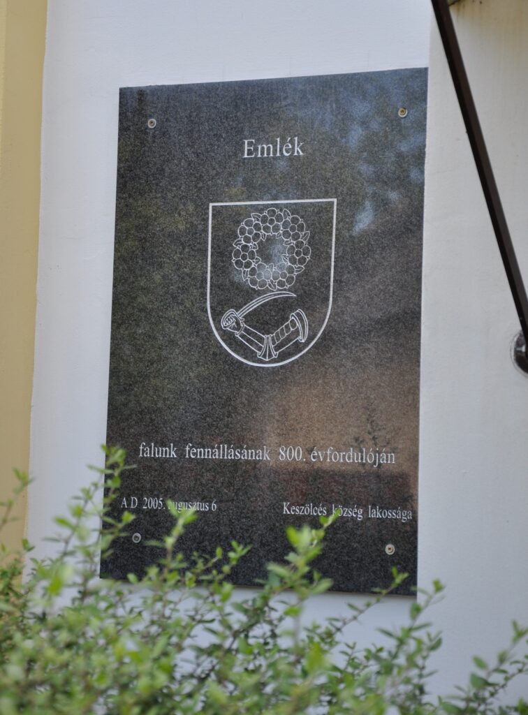 Emléktábla Keszölcés község fennállásának 800. évfordulójára