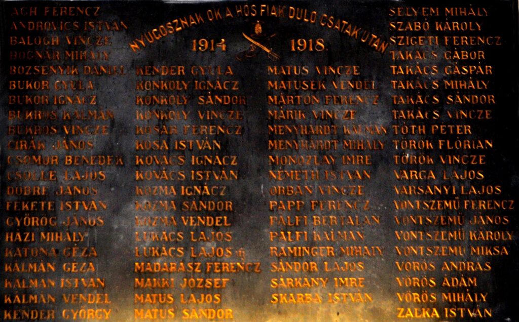 Az 1. és 2. világháború hőseinek emléktáblái