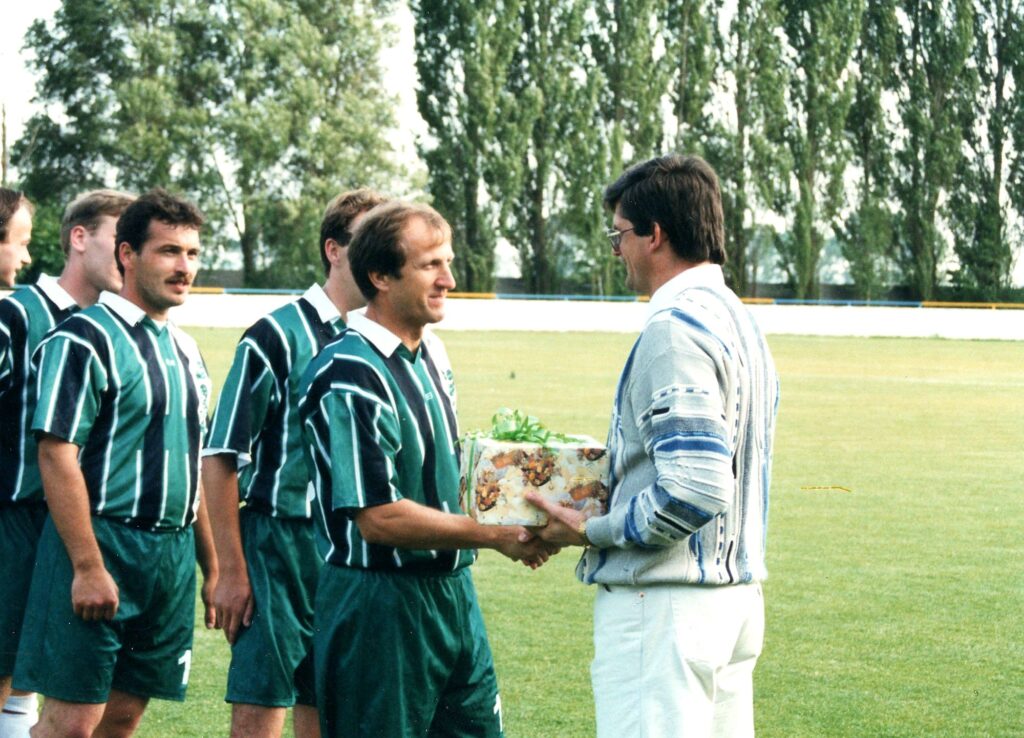 Forró Róbert labdarúgó emlékműve