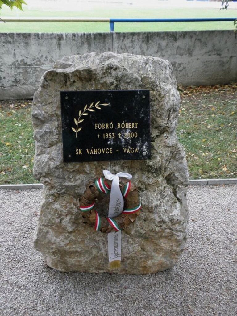 Forró Róbert labdarúgó emlékműve