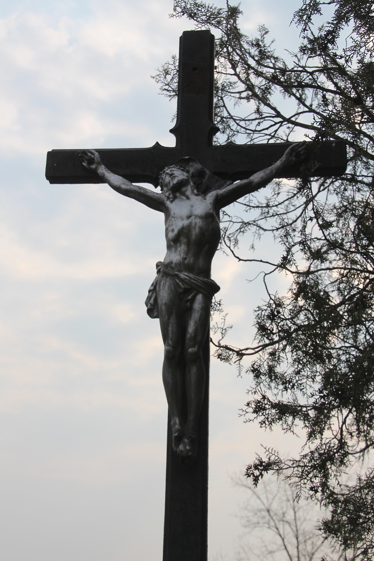 Temetői nagykereszt