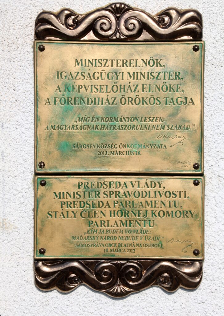 A Bittó család sírboltja