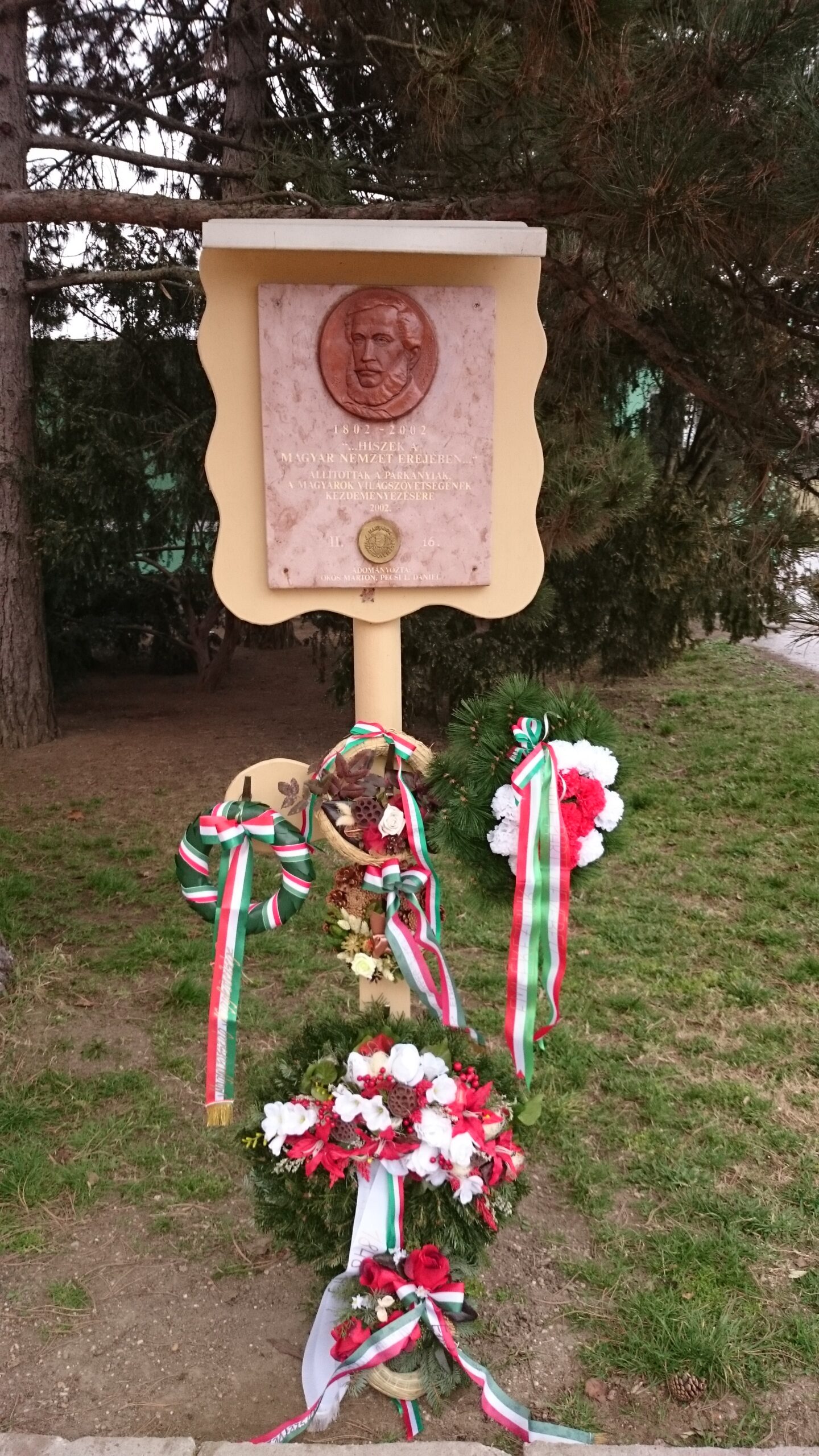 Kossuth Lajos emléktáblája Párkányban