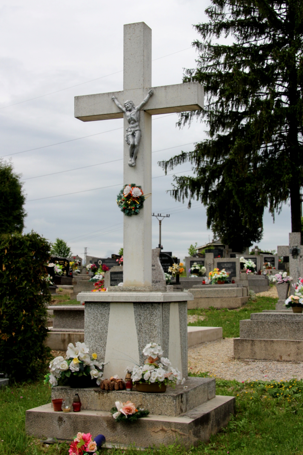 Temetői nagykereszt Jólészen