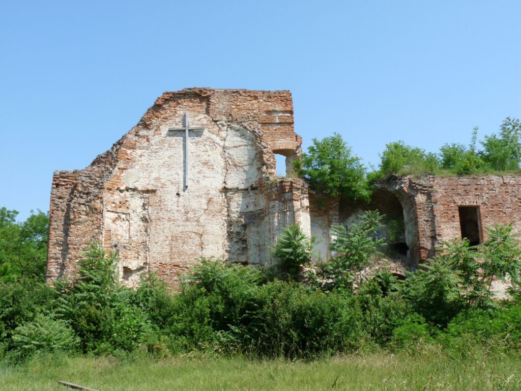 A máriacsalád-pusztai pálos templom és kolostor