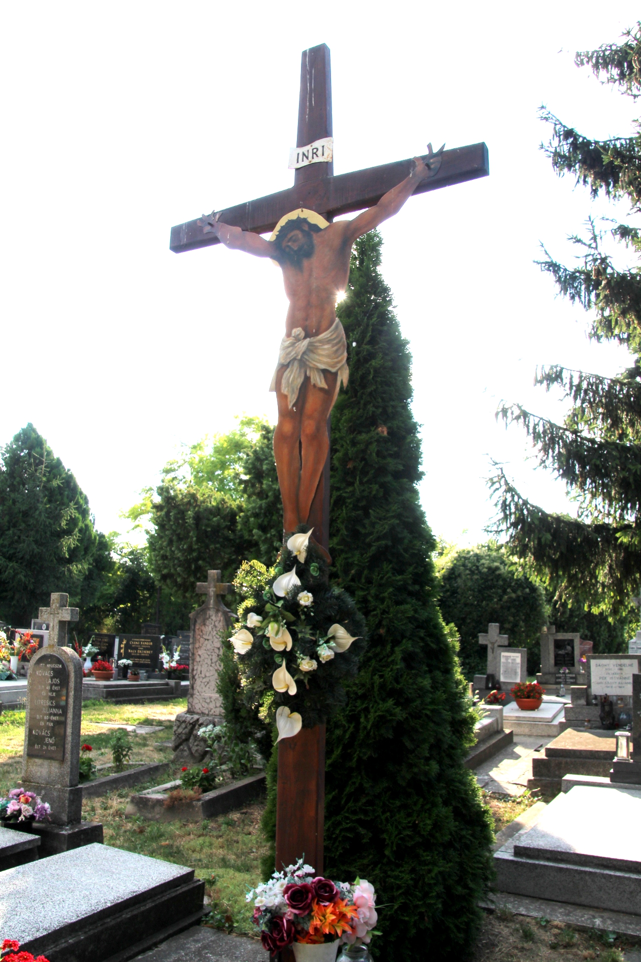 Temetői nagykereszt