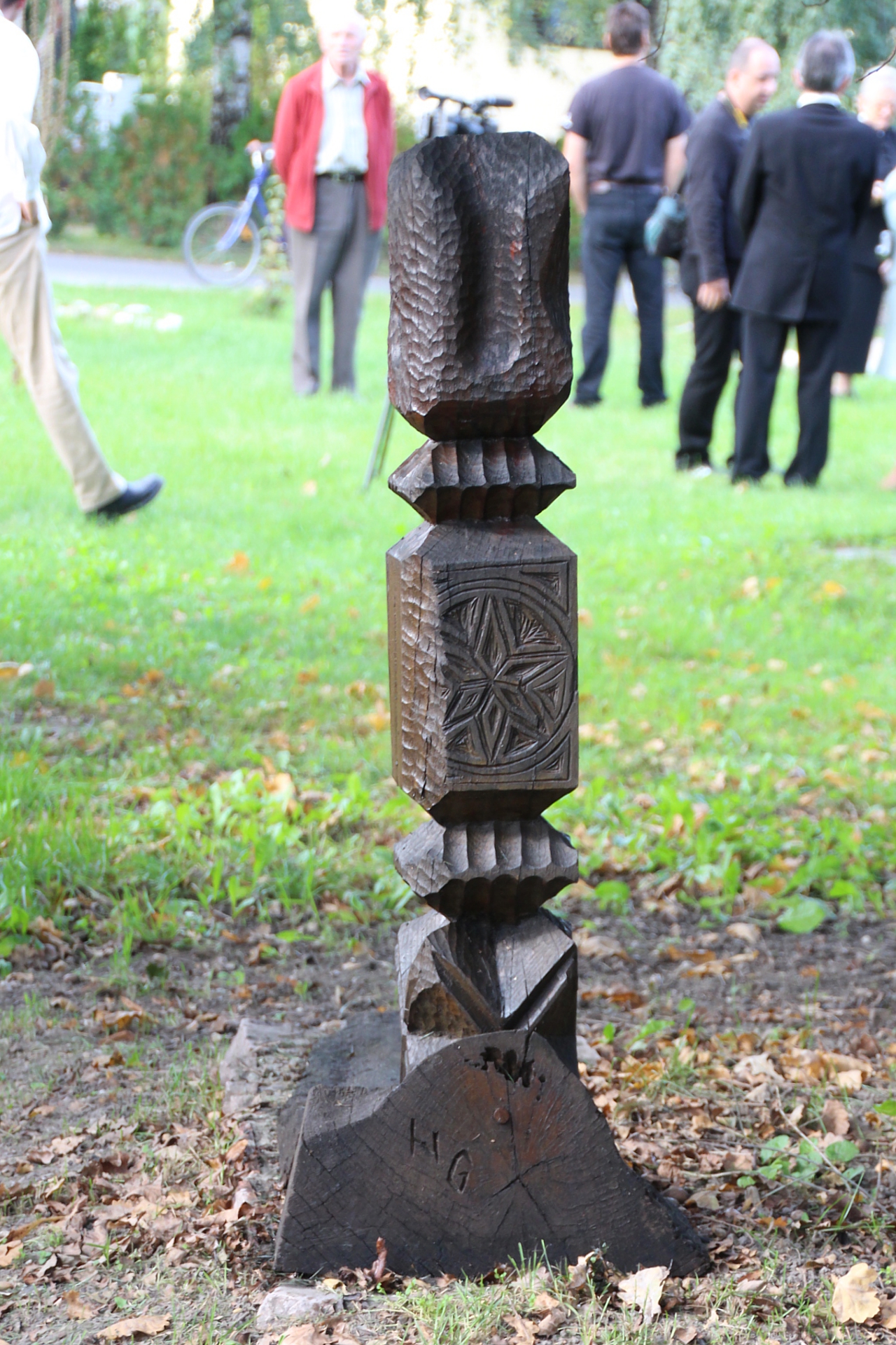 Attila park, a Független Magyar Kezdeményezés kopjafája