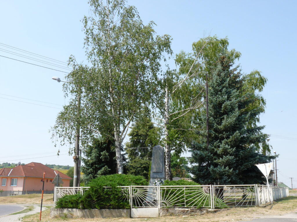 Az 1. és 2. világháborús emlékműve