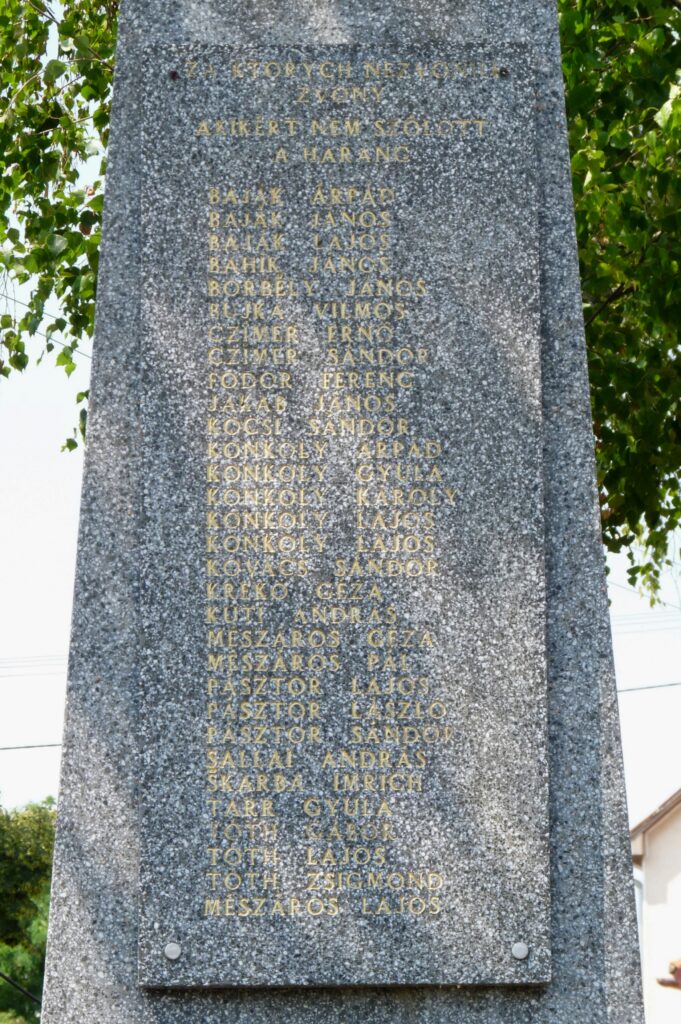 Az 1. és 2. világháborús emlékműve